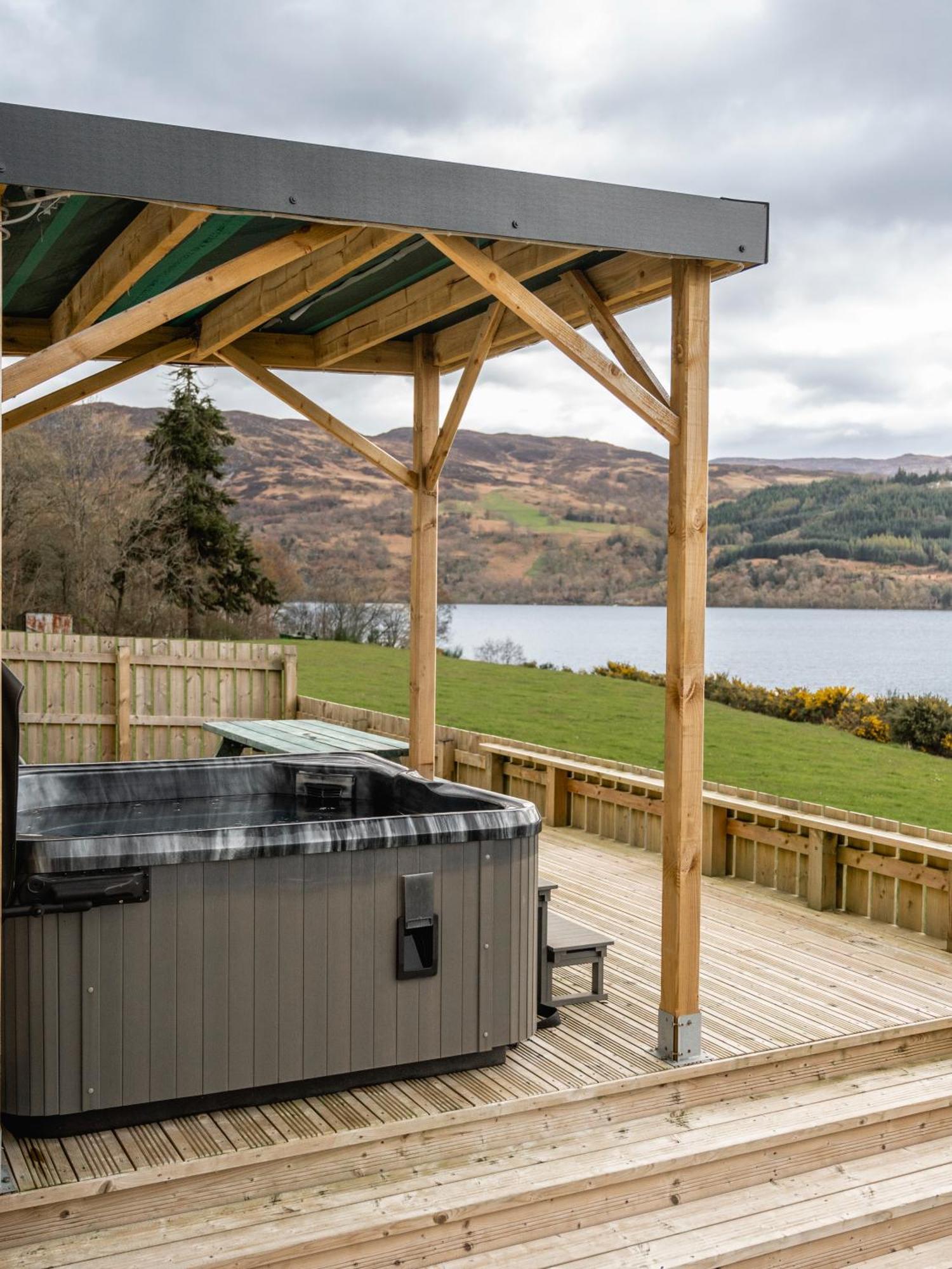 Loch Ness Cottage Форт Аугустус Екстериор снимка